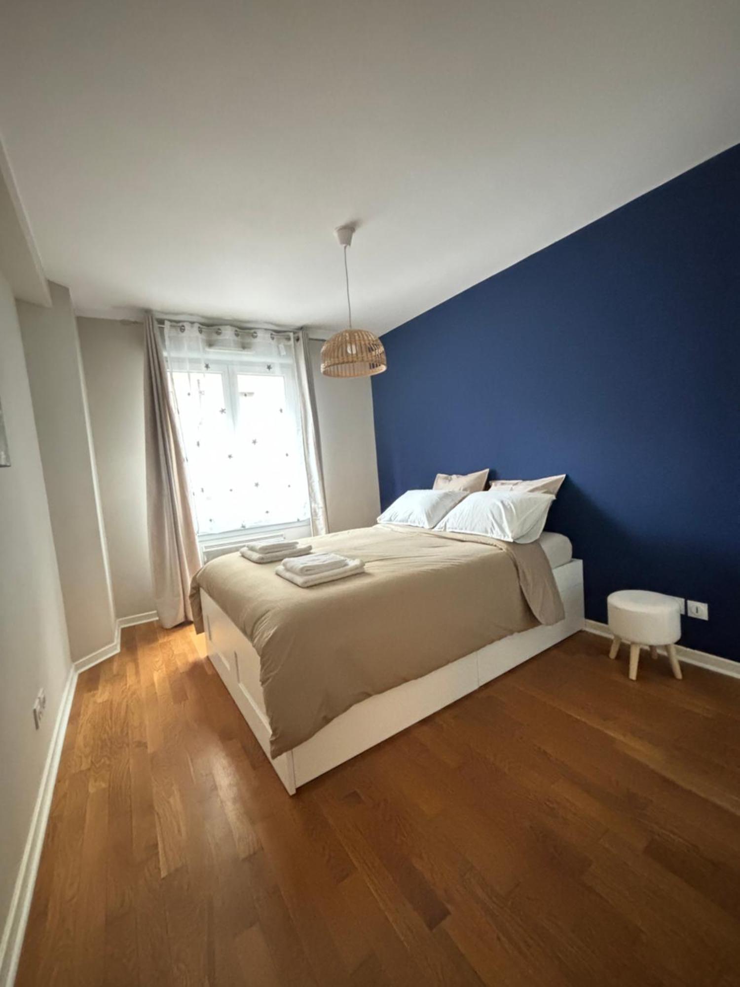 Douceur Lyonnaise, Villeurbanne Buitenkant foto
