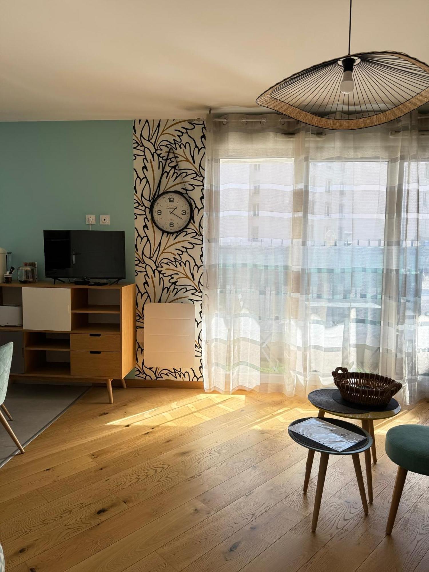 Douceur Lyonnaise, Villeurbanne Buitenkant foto